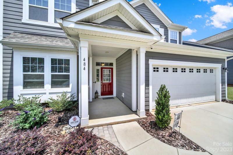 Property image 2 at 484 Sandbar Point, Lake Wylie, SC 29710