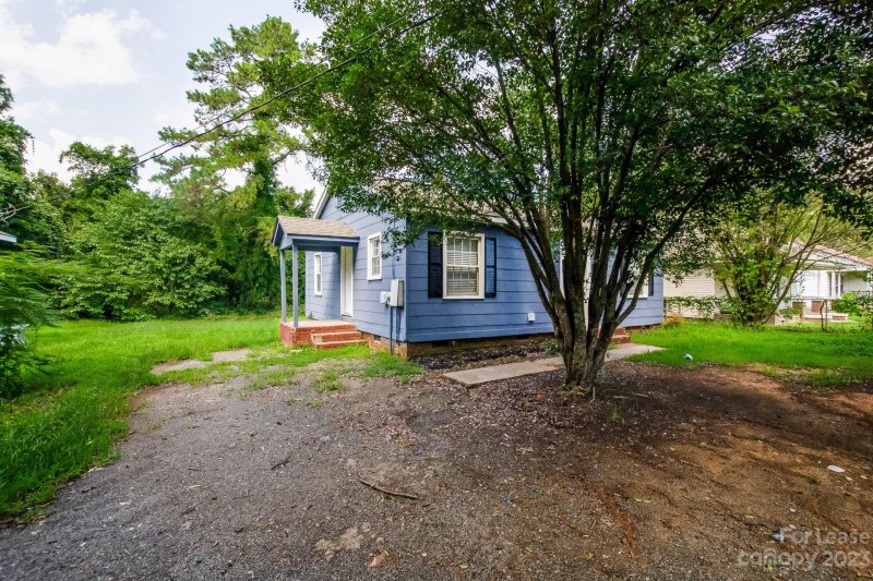 Property image 2 at 3510 Avalon Avenue, Charlotte, NC 28208