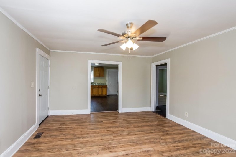 Property image 3 at 3510 Avalon Avenue, Charlotte, NC 28208