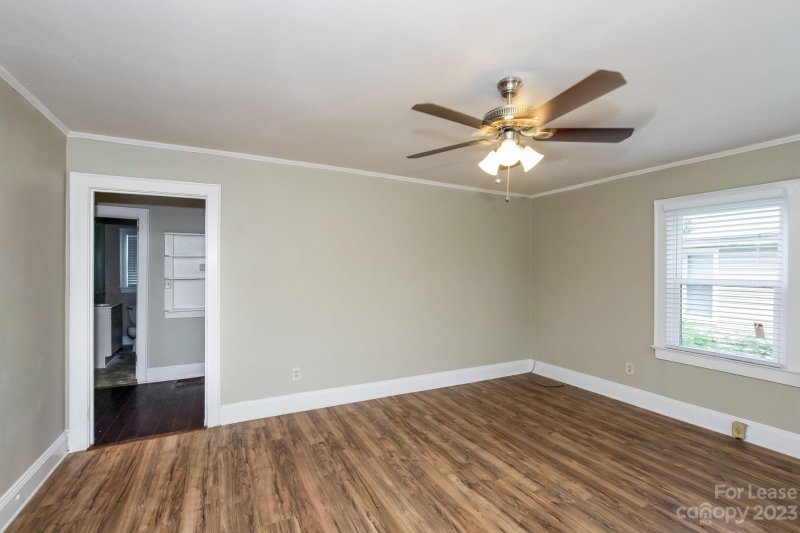 Property image 5 at 3510 Avalon Avenue, Charlotte, NC 28208