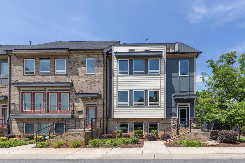 2119 Garabrandt Lane