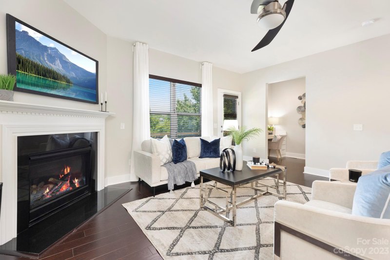 Property image 2 at 2119 Garabrandt Lane, Charlotte, NC 28204