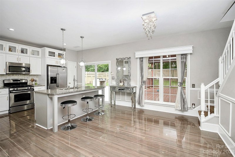 Property image 5 at 2712 Wingdale Drive, Charlotte, NC 28213