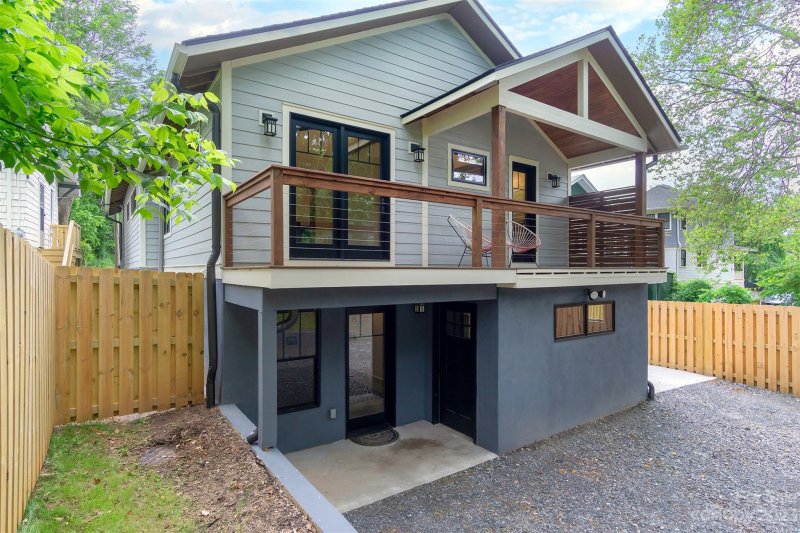 Property image 3 at 12 Madison Avenue, Asheville, NC 28801