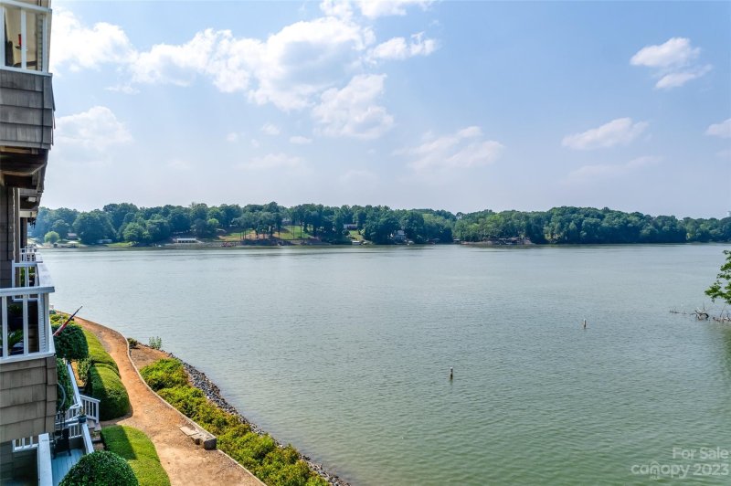 Property image 5 at 9808 Emerald Point Drive, Charlotte, NC 28278