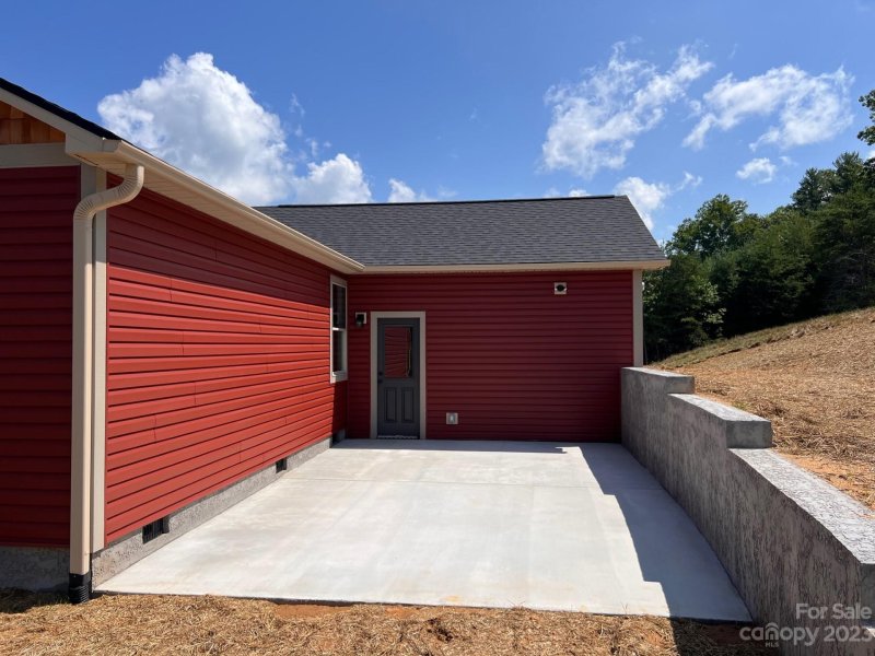 Property image 3 at 933 Morlin Acres Drive, Marshall, NC 28753