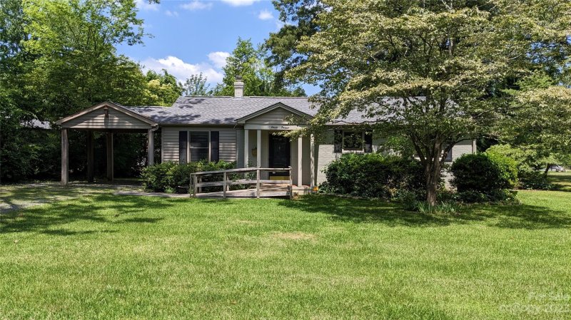 1113 Myrtle Drive
