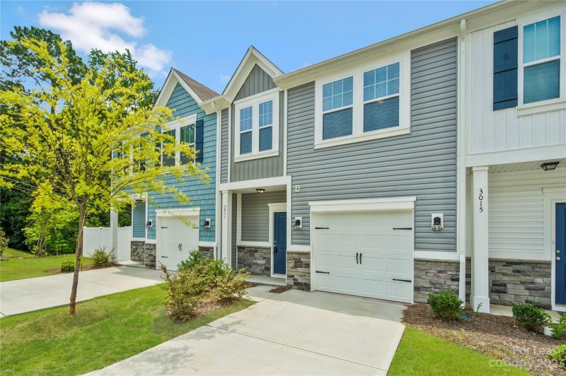 Property image 2 at 3011 Ayana Drive, Charlotte, NC 28210