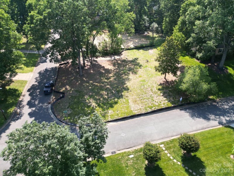 Property image 2 at 4316 Emory Lane, Charlotte, NC 28211