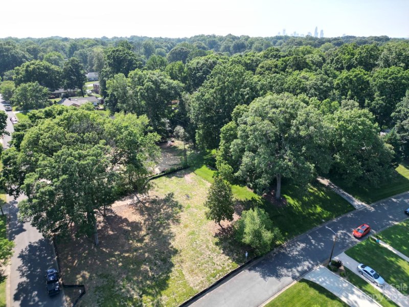 Property image 3 at 4316 Emory Lane, Charlotte, NC 28211