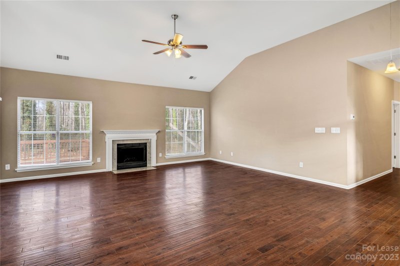 Property image 4 at 5407 Timberbluff Drive, Charlotte, NC 28216