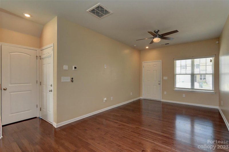 Property image 5 at 6410 Revolutionary Trail, Charlotte, NC 28217