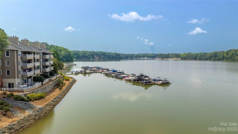 Property image 4 at 9817 Emerald Point Drive, Charlotte, NC 28278