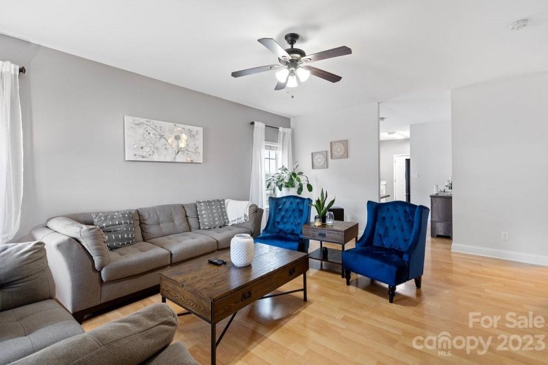 Property image 3 at 4203 Plato Circle, Charlotte, NC 28208