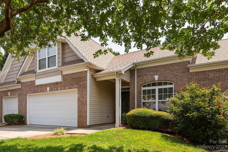 Property image 2 at 4348 Glenlea Commons Drive, Charlotte, NC 28216