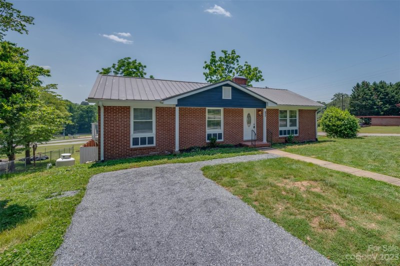 Property image 2 at 199 Crestview Street, Rutherfordton, NC 28139