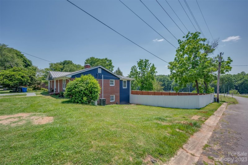 Property image 4 at 199 Crestview Street, Rutherfordton, NC 28139
