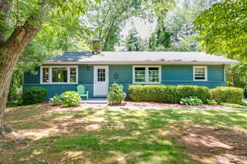 30 Stevens Hill Road