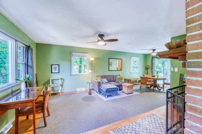 Property image 4 at 30 Stevens Hill Road, Asheville, NC 28805