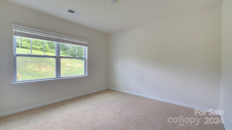 Property image 3 at 154 Monroe Creek Boulevard, Asheville, NC 28806