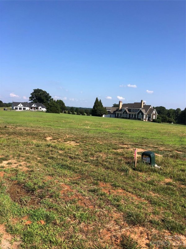 Property image 4 at 1065 Rolling Meadows Drive, Mooresville, NC 28115