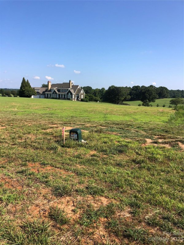 Property image 5 at 1065 Rolling Meadows Drive, Mooresville, NC 28115