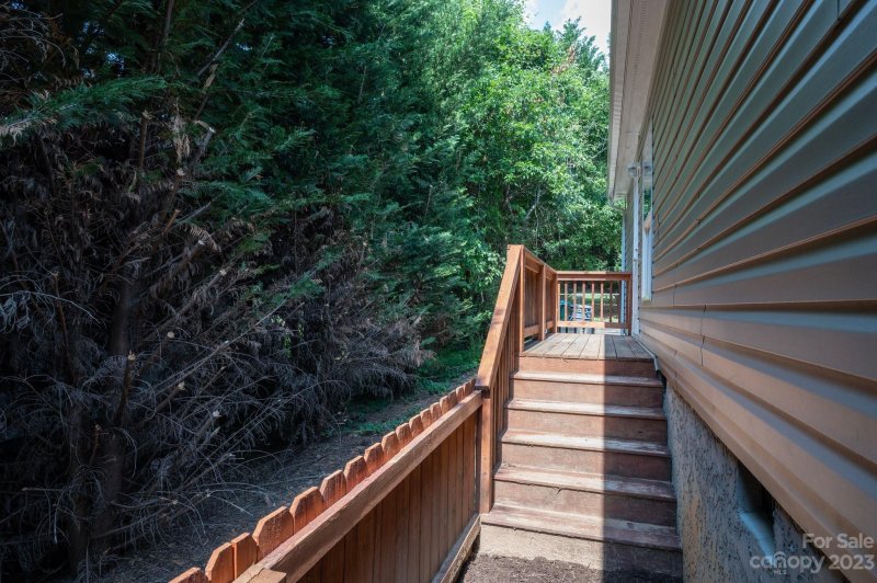 Property image 4 at 106 Central Avenue, Swannanoa, NC 28778