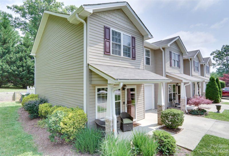 Property image 3 at 13 Macy Way, Fletcher, NC 28732