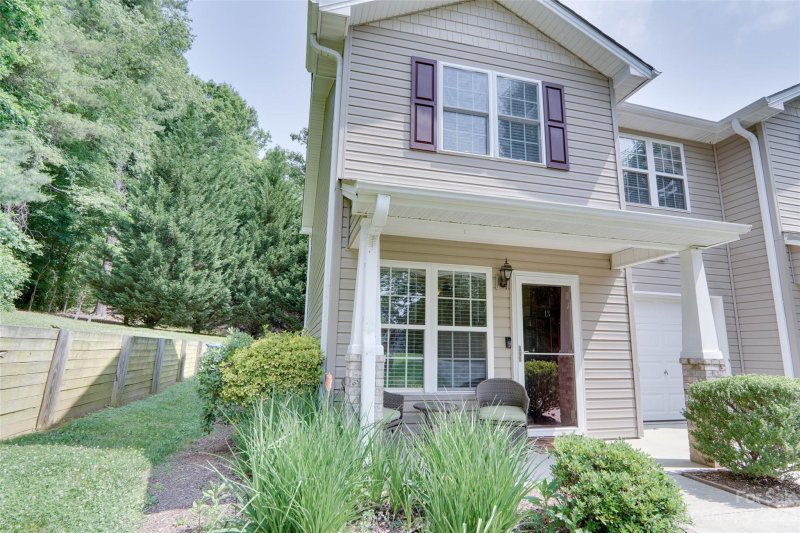 Property image 4 at 13 Macy Way, Fletcher, NC 28732