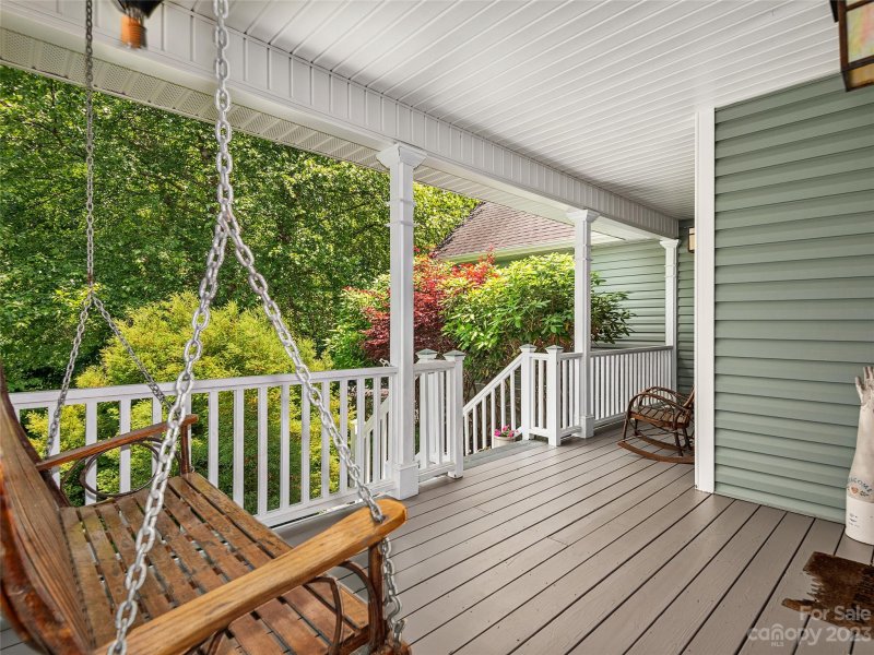 Property image 3 at 118 Sunny Ridge Drive, Asheville, NC 28804