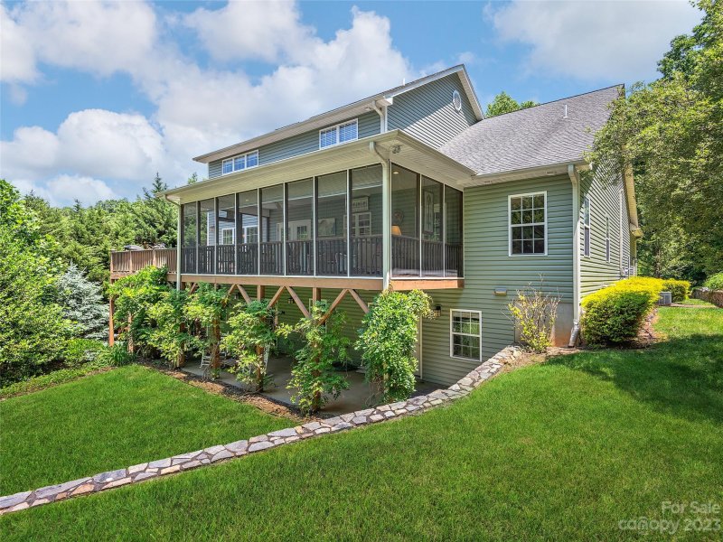 Property image 4 at 118 Sunny Ridge Drive, Asheville, NC 28804