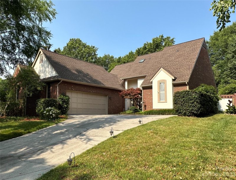 5126 Hunt Stand Lane