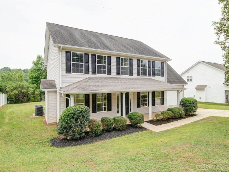 Property image 3 at 2643 Stagbuck Drive, Gastonia, NC 28052