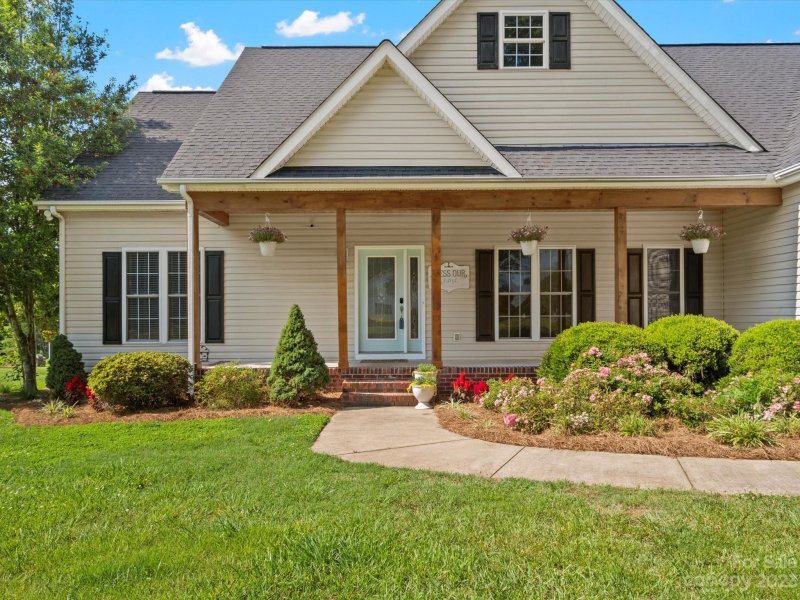 Property image 2 at 501 Pearl Place Lane, York, SC 29745