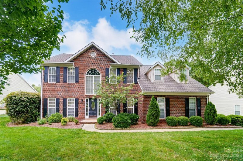 6105 Lowergate Drive