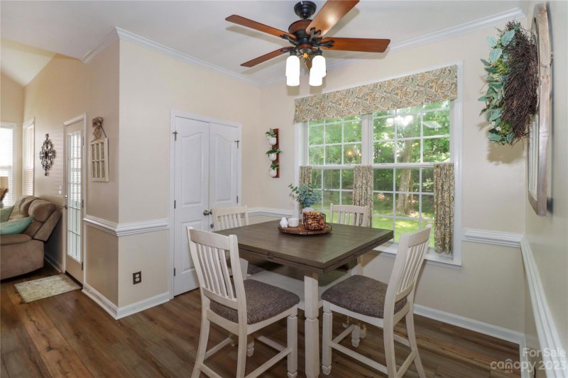 Property image 3 at 9906 Glencrest Drive, Huntersville, NC 28078