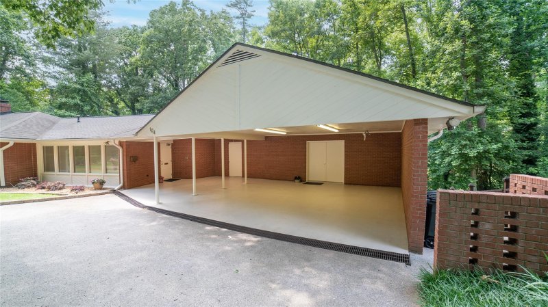 Property image 3 at 104 Lurawood Drive, Morganton, NC 28655