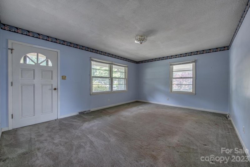 Property image 5 at 526 Julia Avenue, Belmont, NC 28012