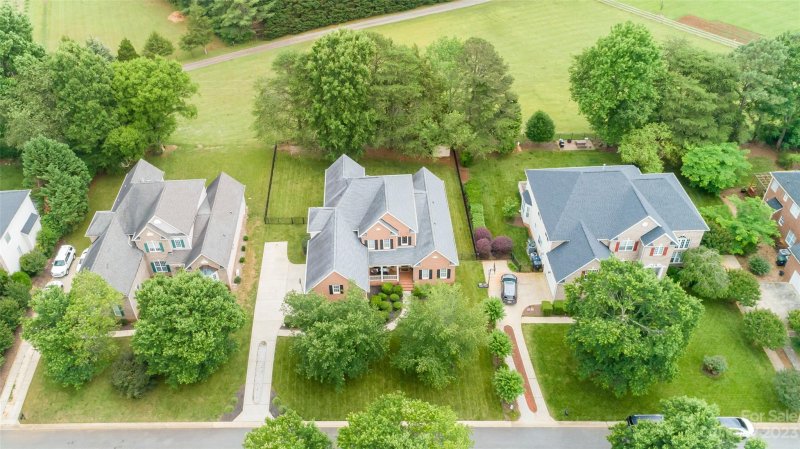 Property image 2 at 6332 Glengarrie Lane, Huntersville, NC 28078