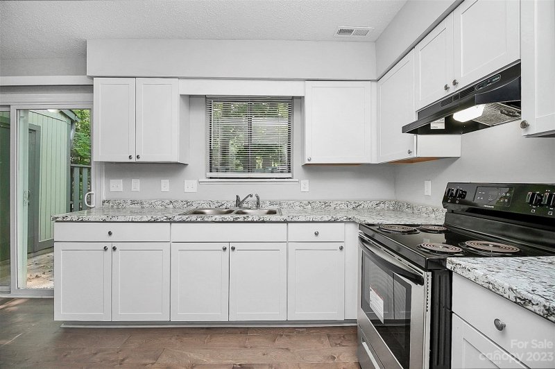 6120 Bent Tree Court