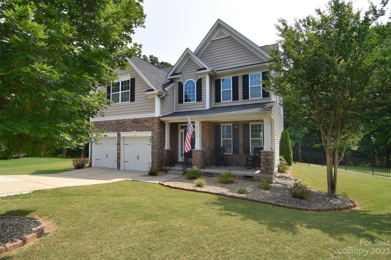 Property image 2 at 473 Sheltered Cove Court, Fort Mill, SC 29708