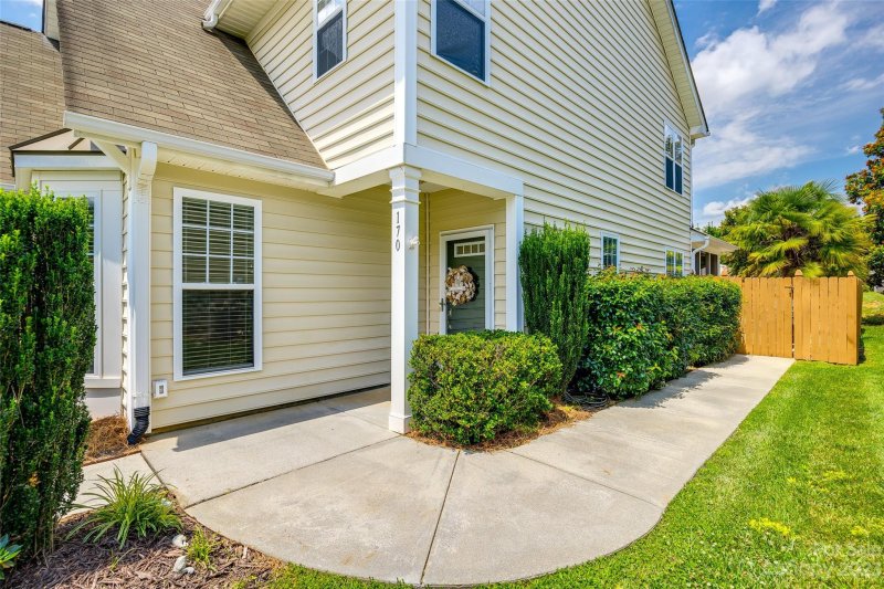 Property image 3 at 170 Whitley Mills Road, Fort Mill, SC 29708