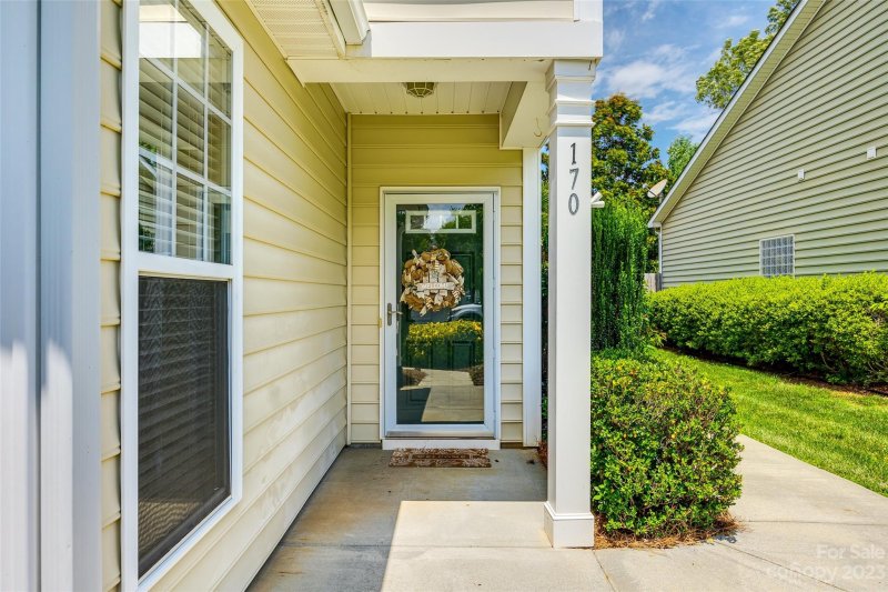 Property image 4 at 170 Whitley Mills Road, Fort Mill, SC 29708