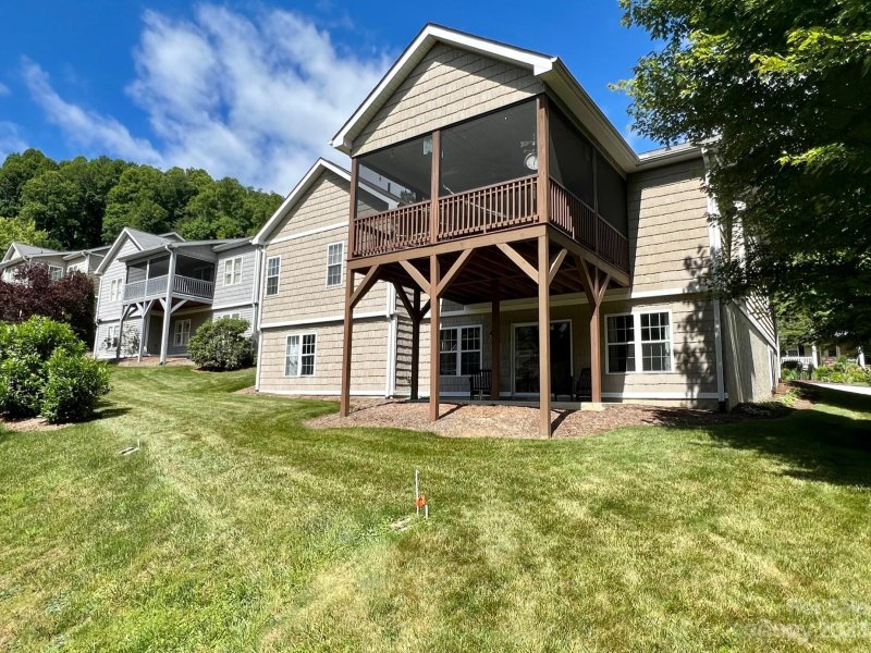 Property image 2 at 193 Shaws Creek Farm Road, Hendersonville, NC 28739