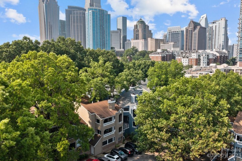 Property image 5 at 413 W 8th Street, Charlotte, NC 28202