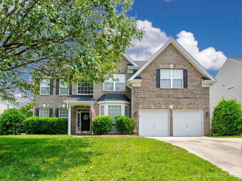 Property image 2 at 7853 Woodmere Drive, Harrisburg, NC 28075