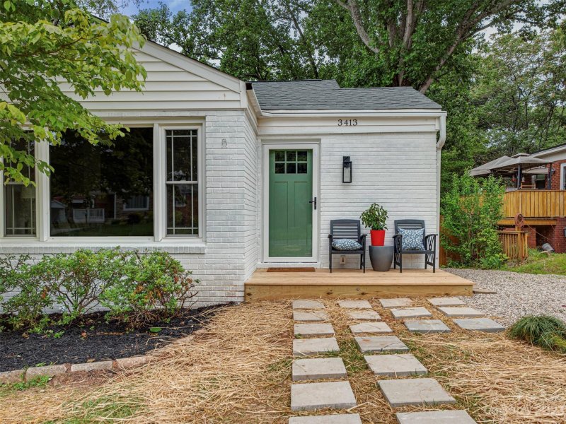 Property image 2 at 3413 Airlie Street, Charlotte, NC 28205