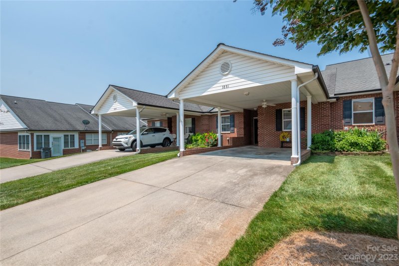 Property image 3 at 3881 Sage Court, Denver, NC 28037