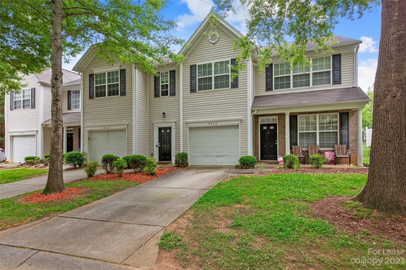 Property image 2 at 7616 Abigail Glen Drive, Charlotte, NC 28212