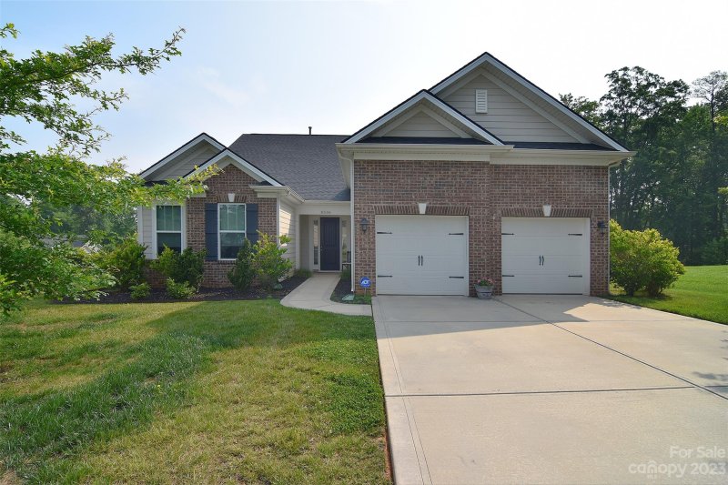 8536 Olde Stonegate Lane